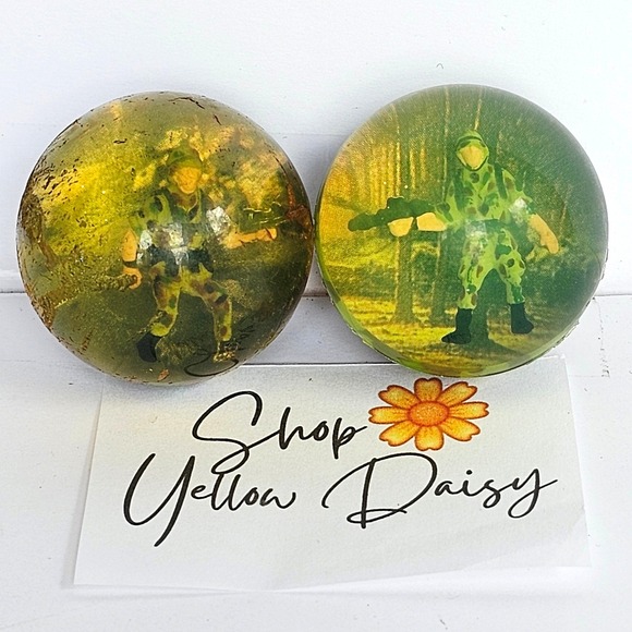 Lot of 2 Vintage Military Soldier 1.5in Rubber Bouncy Balls Camouflage - 1354 - Picture 1 of 13